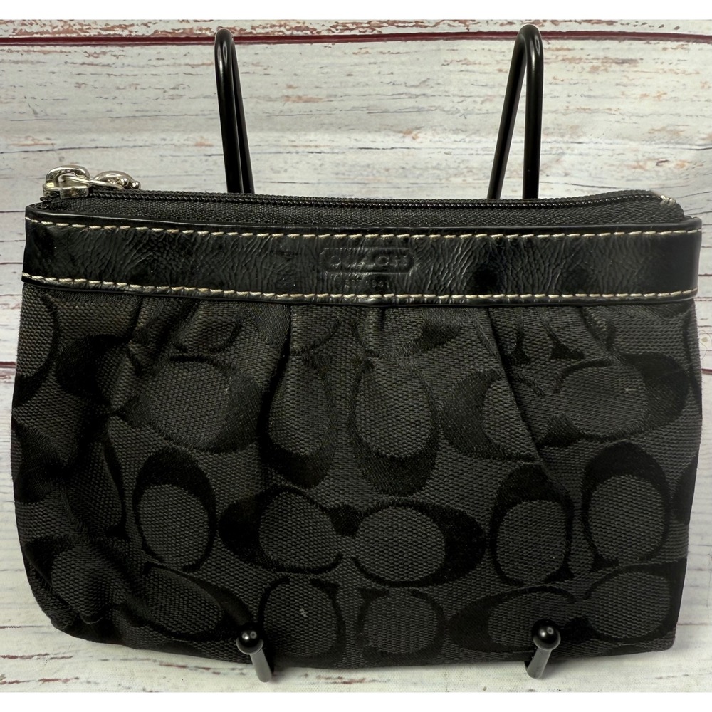Coach Black Signature Jacquard Pleated Wristlet Leather Trim Red Interior